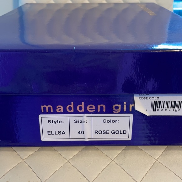 Madden Girl Rose Gold Metallic Wedge Sandals - Picture 5 of 9